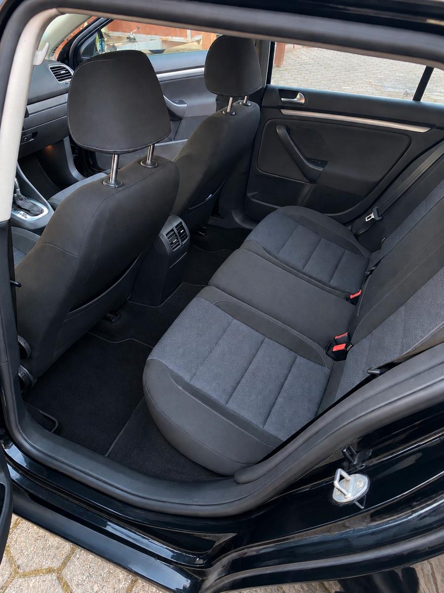 Volkswagen Golf 2011 — photo 6