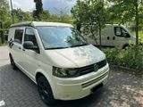 Volkswagen T5 Camper - Custom Bus (Camping Komplettausbau) - Wohnwagen & Wohnmobil in Frankfurt