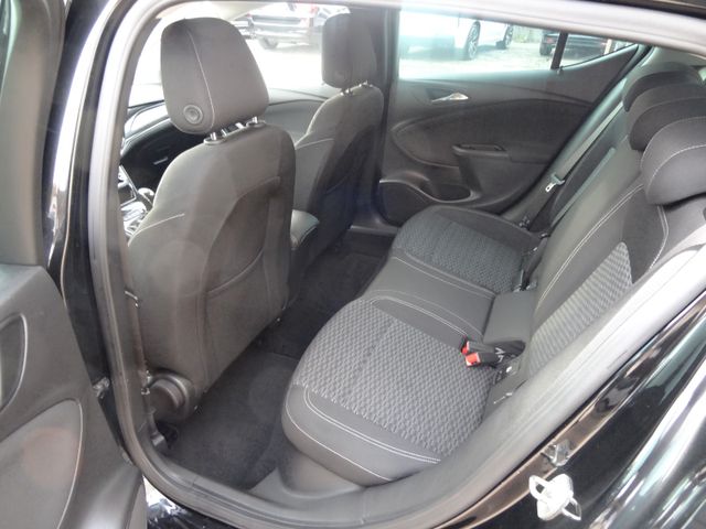 Fahrzeugabbildung Opel Astra K Lim. 5-trg. ON/Kamera/2.Hd/LED/SitzH/