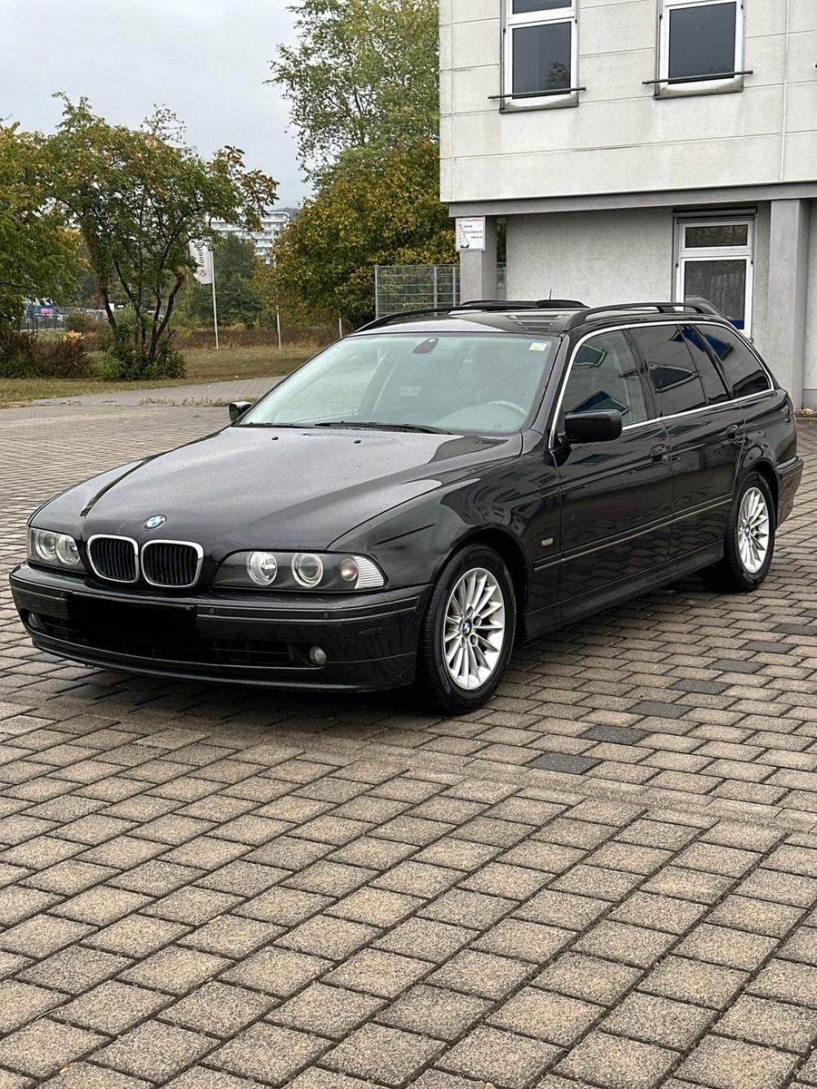 BMW 525