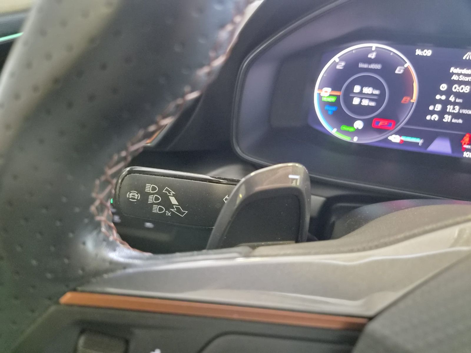 Fahrzeugabbildung CUPRA Formentor VZ e-Hybrid / GEPFLEGT / 1. HAND