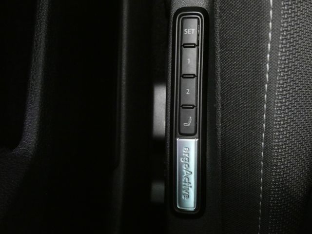 Golf 1.5 eTSI Style KAMERA SOUNDSYSTEM