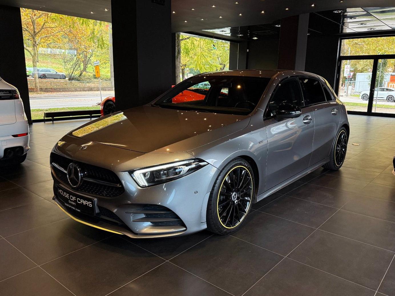 Mercedes-Benz A 250 Edition 1 AMG*Burmester*Distronic*Ambiente