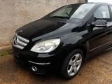 Mercedes-Benz Verkaufe mercedes B Klasse 150 Benzin - gebrauchte Mercedes-Benz B 150 aus dem Jahr 2009