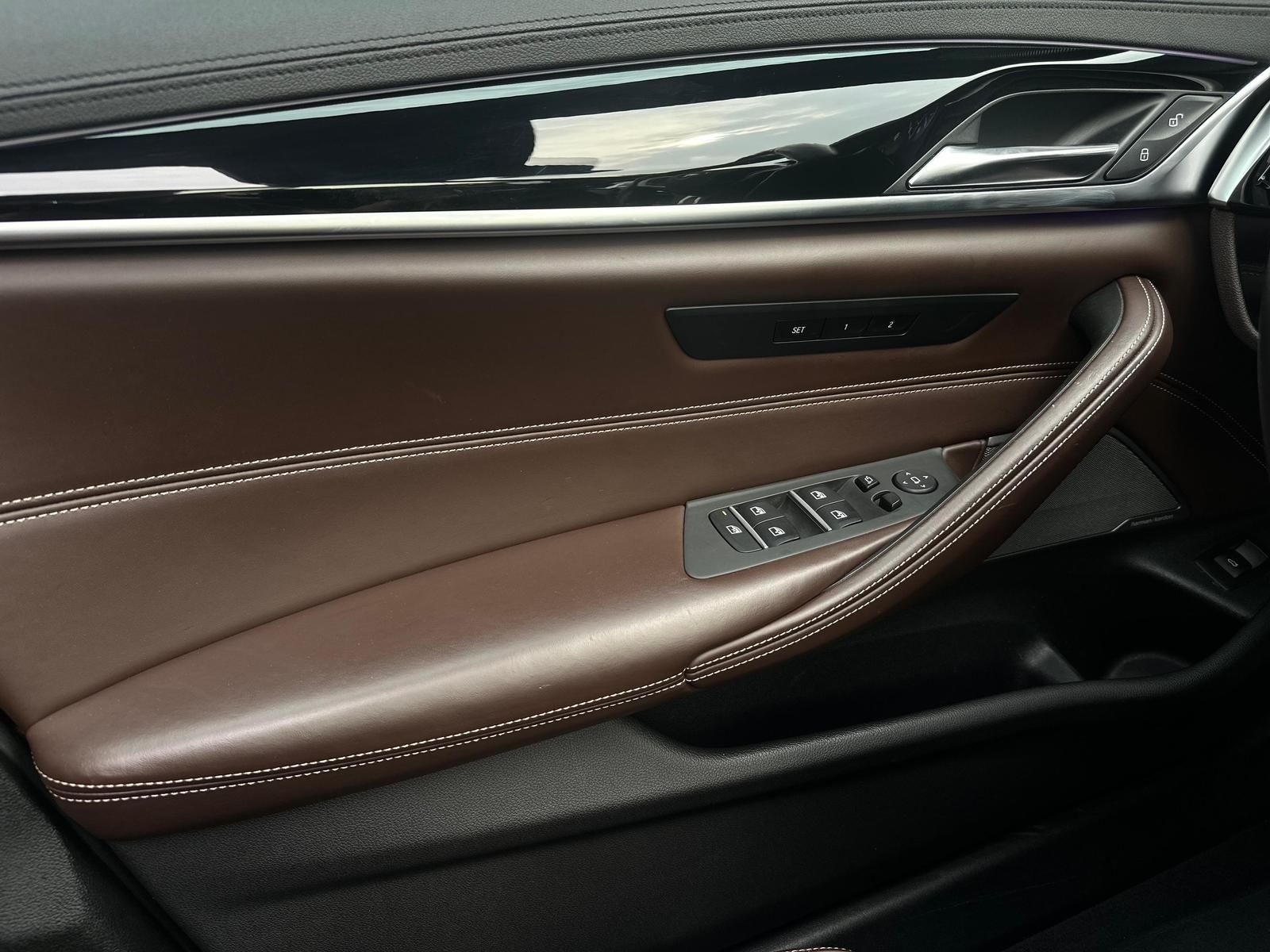 BMW 540i xDrive M SPORT SHADOWBLACK LED#AHK#ACC#PANO - Image 19