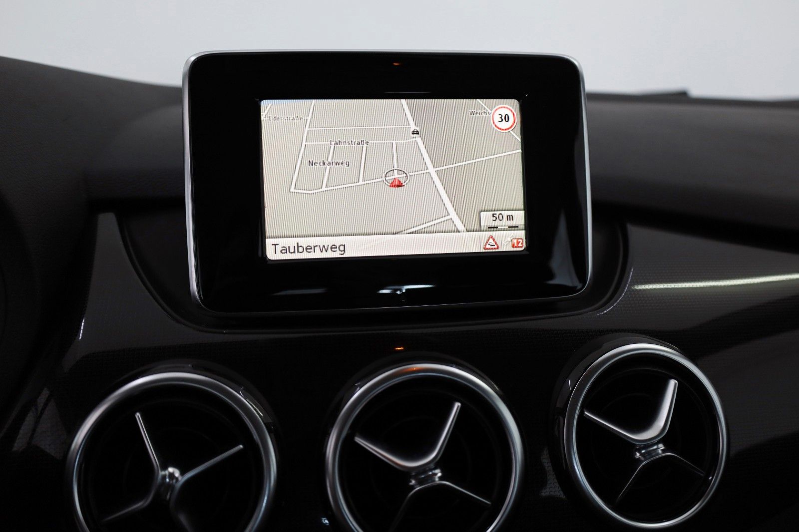 Fahrzeugabbildung Mercedes-Benz B 180 Leder,Navi,Xenon,SH,PDC,SR+WR