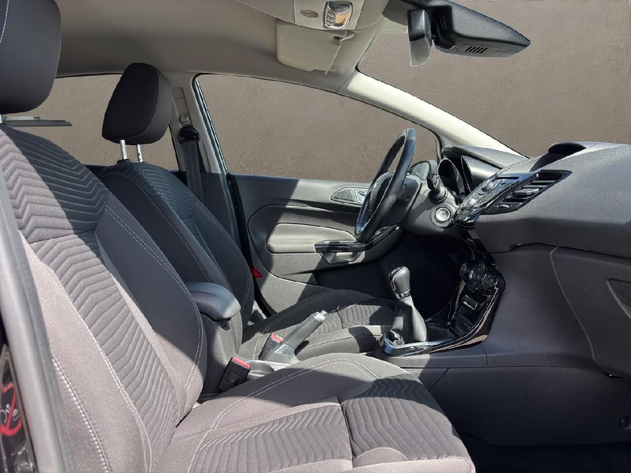 Fahrzeugabbildung Ford Fiesta Titanium