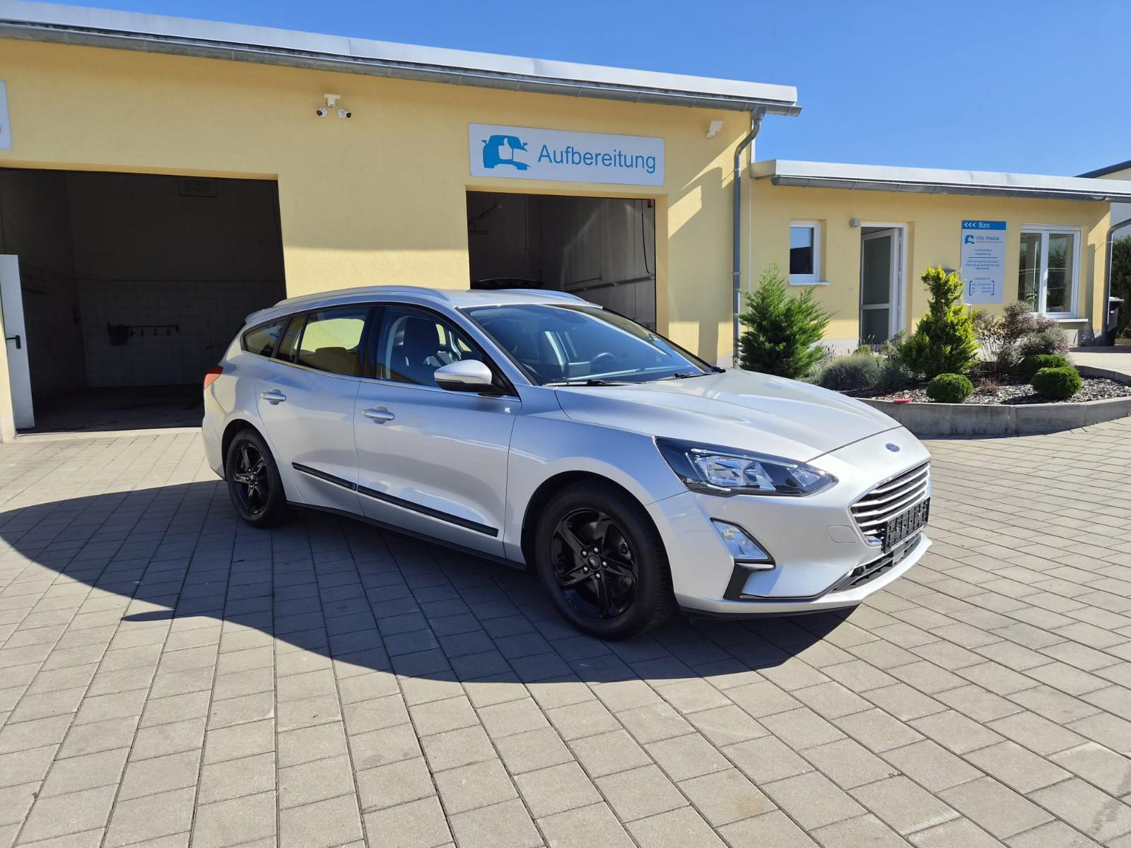 Ford Focus Turnier*1 Hand*Android*Navi*PDC*USB*LED