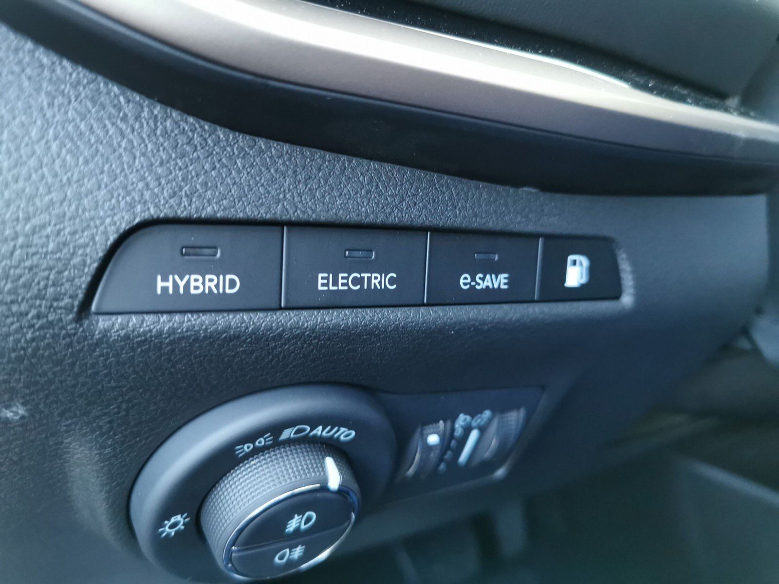 Fahrzeugabbildung Jeep Compass High Upland Plug-In Hybrid 4XE