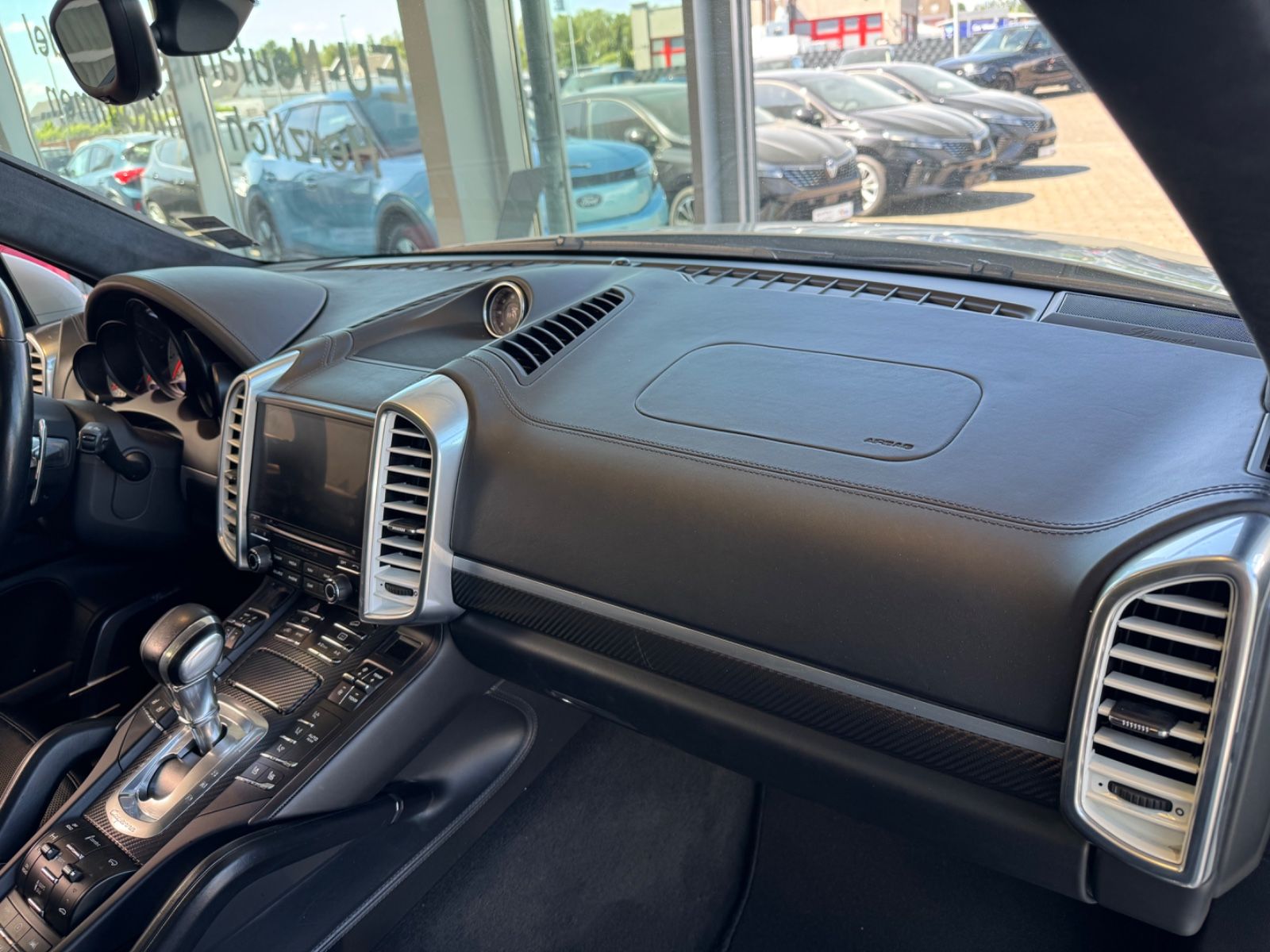 Fahrzeugabbildung Porsche Cayenne Turbo/PCCB/Panodach/Burmester/Voll!