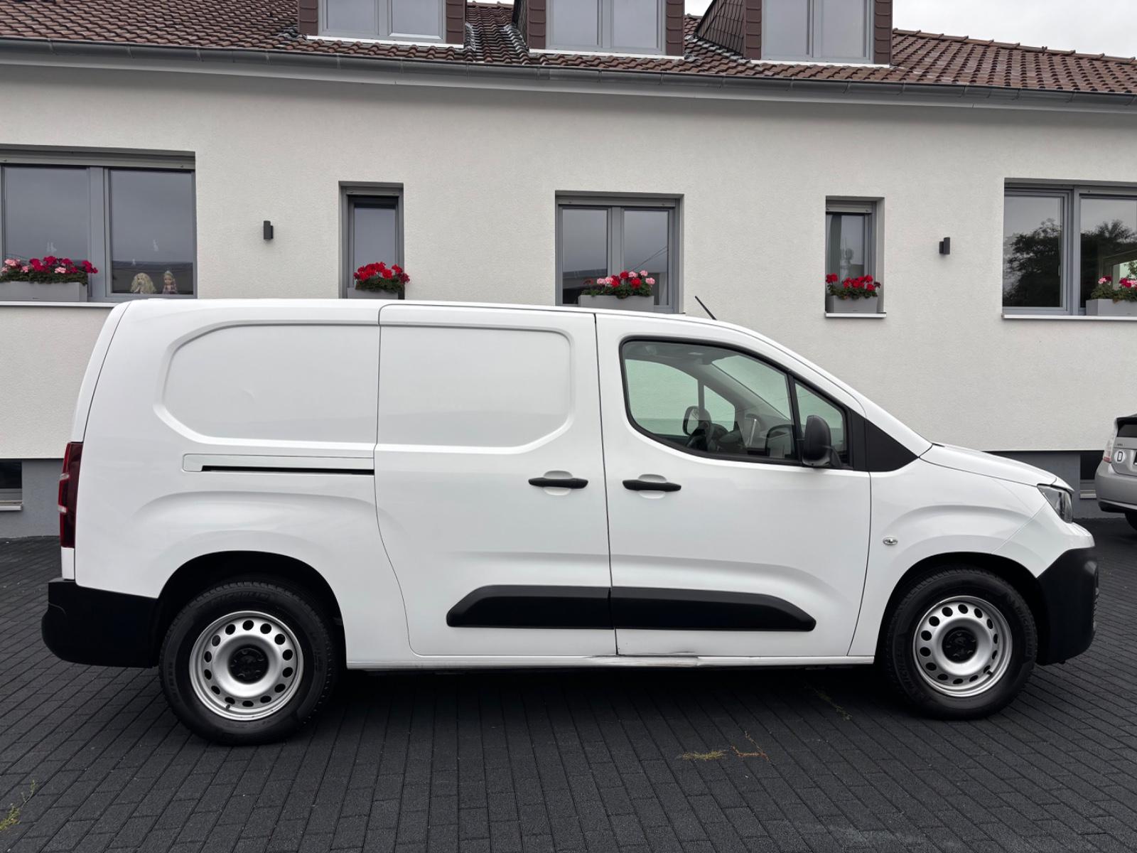 Peugeot Partner Grip L2 / 3 Sitzplätze