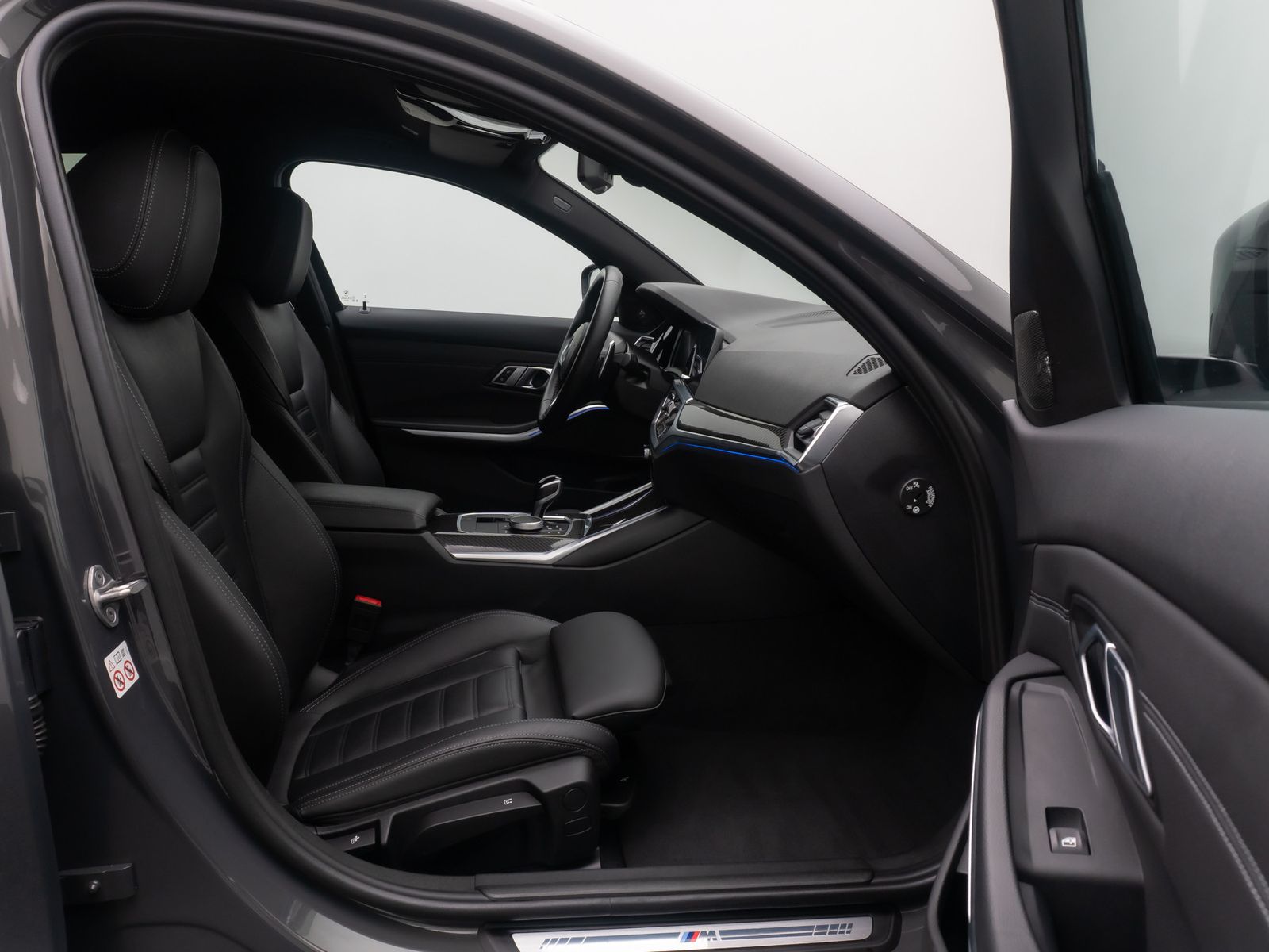 Fahrzeugabbildung BMW 320d xD M Sport Kamera Komfort DAB Individual