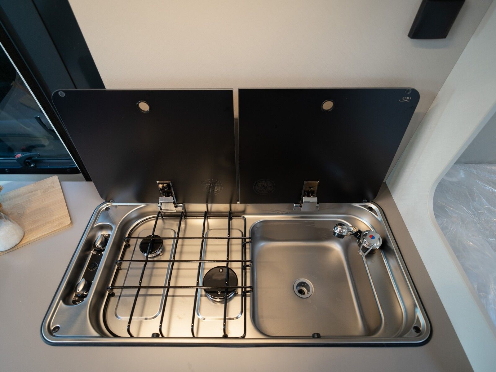 Fahrzeugabbildung Dethleffs Globetrail 640 ES Fiat 95 Jahre Paket