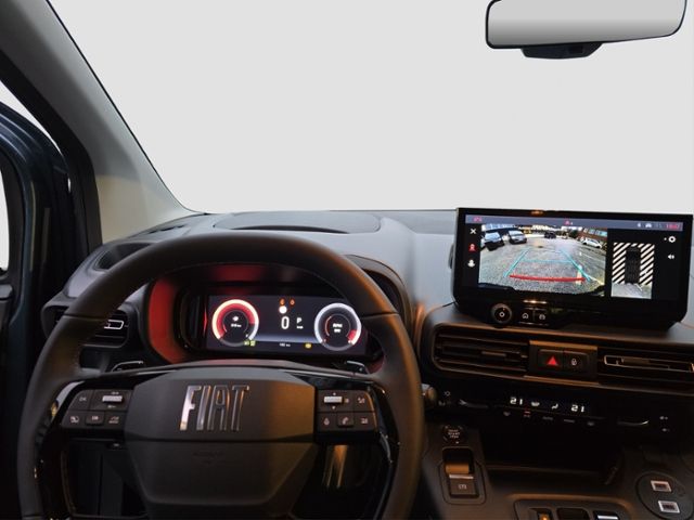 Fahrzeugabbildung Fiat Doblò 4 Kombi XL Rollstuhlgerecht Rollstuhlrampe