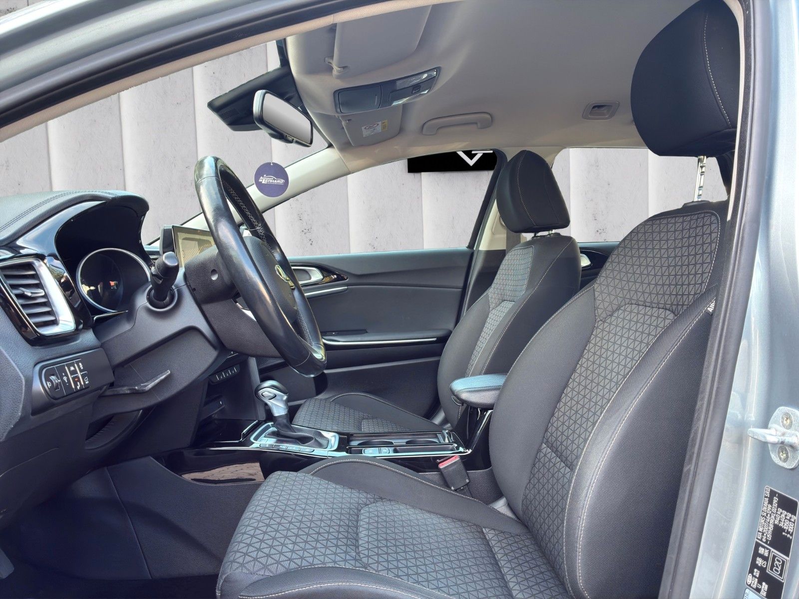 Fahrzeugabbildung Kia cee'd Sportswagon*Automatik*SHZ*LHZ*Navi*Kamera*