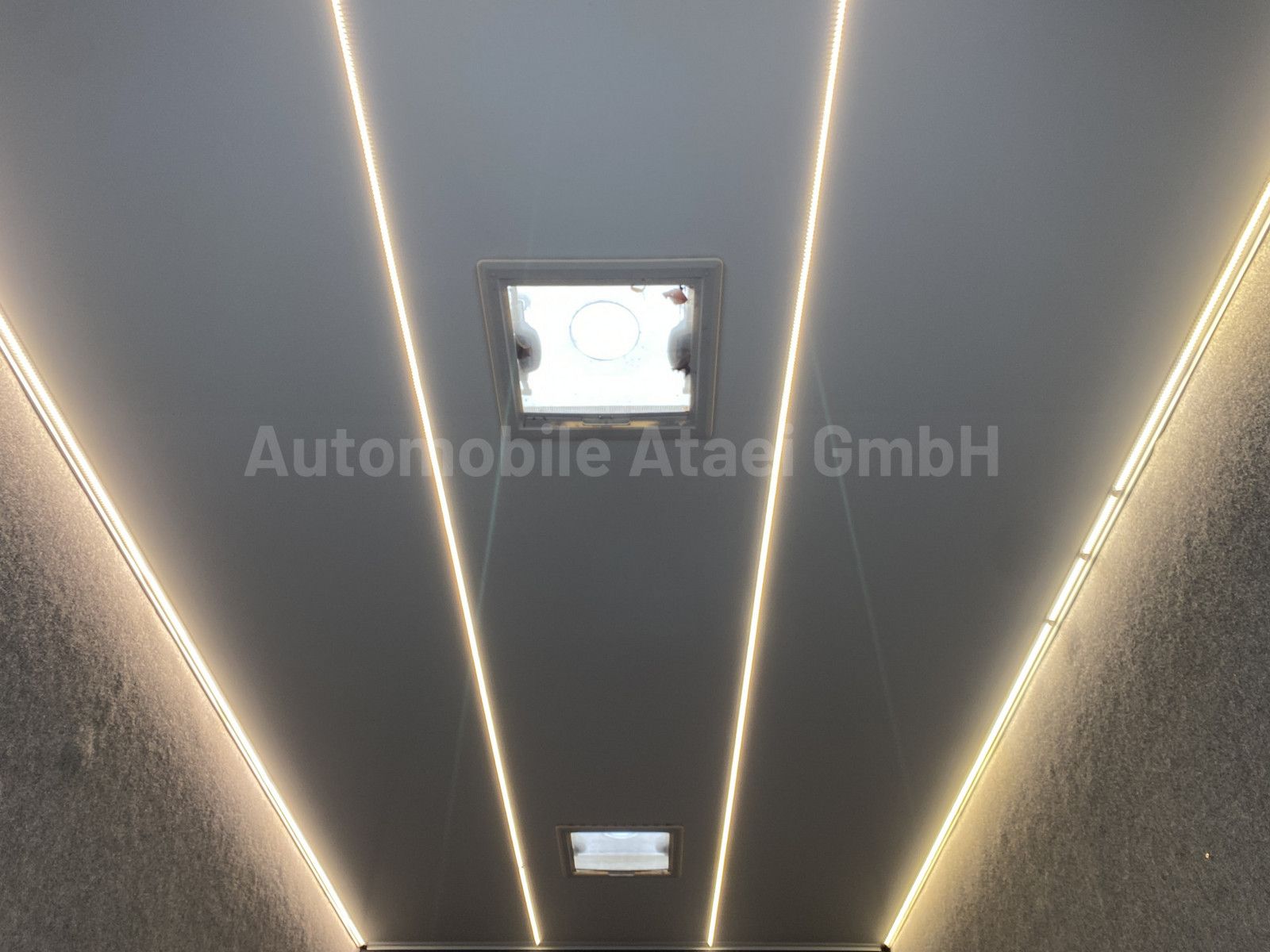 Fahrzeugabbildung Mercedes-Benz Sprinter 319 V6 *MAXI* KAMERA+DISTRONIC (1132)