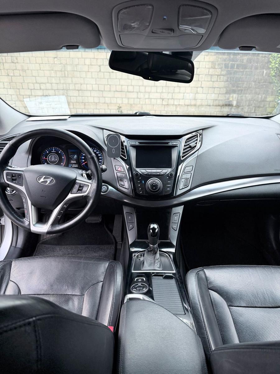 Hyundai i40 2012 — photo 10
