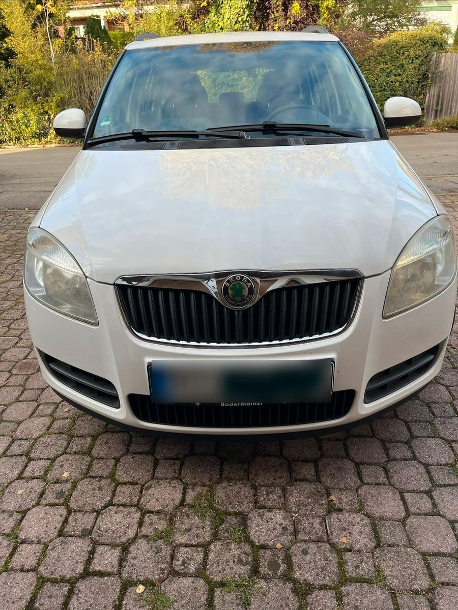 Skoda Fabia 2009 — interior