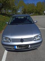 Volkswagen Golf 1.6 Auto Basis Basis - Volkswagen Golf aus 2002: 1.6