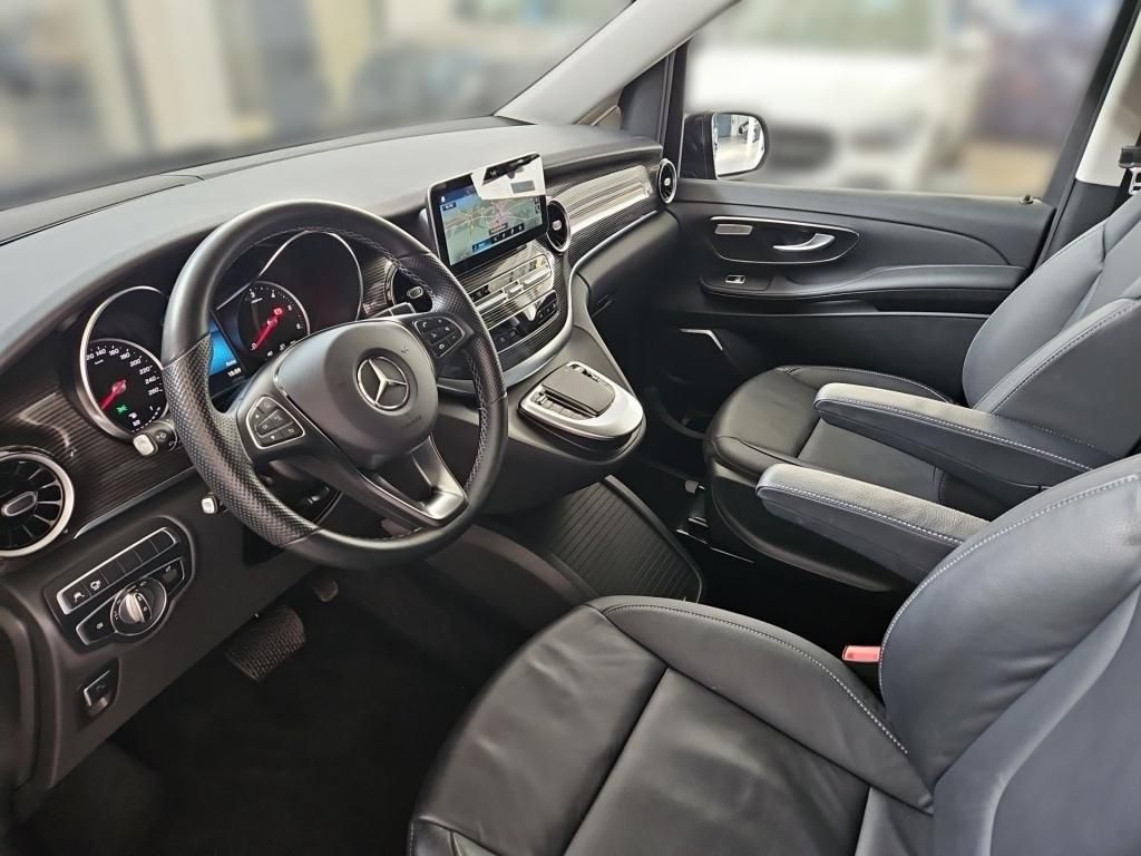Fahrzeugabbildung Mercedes-Benz V 300 EAV/E 8 Sitze AHK DISTRONIC elektr.ST STHZ