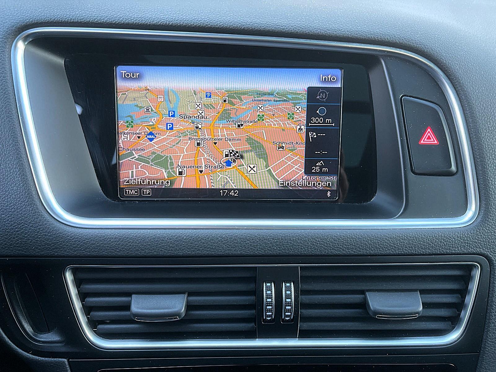 Audi Q5 2.0 TFSI S-tronic quattro XENON PANO NAVI RFK
