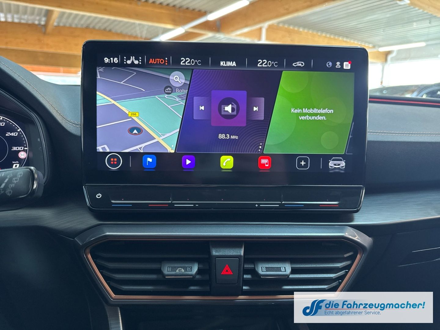 Fahrzeugabbildung CUPRA Leon Sportstourer VZ AD Navi Leder Digitales Coc