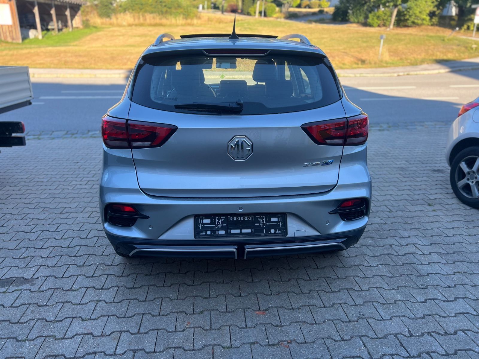 MG ZS