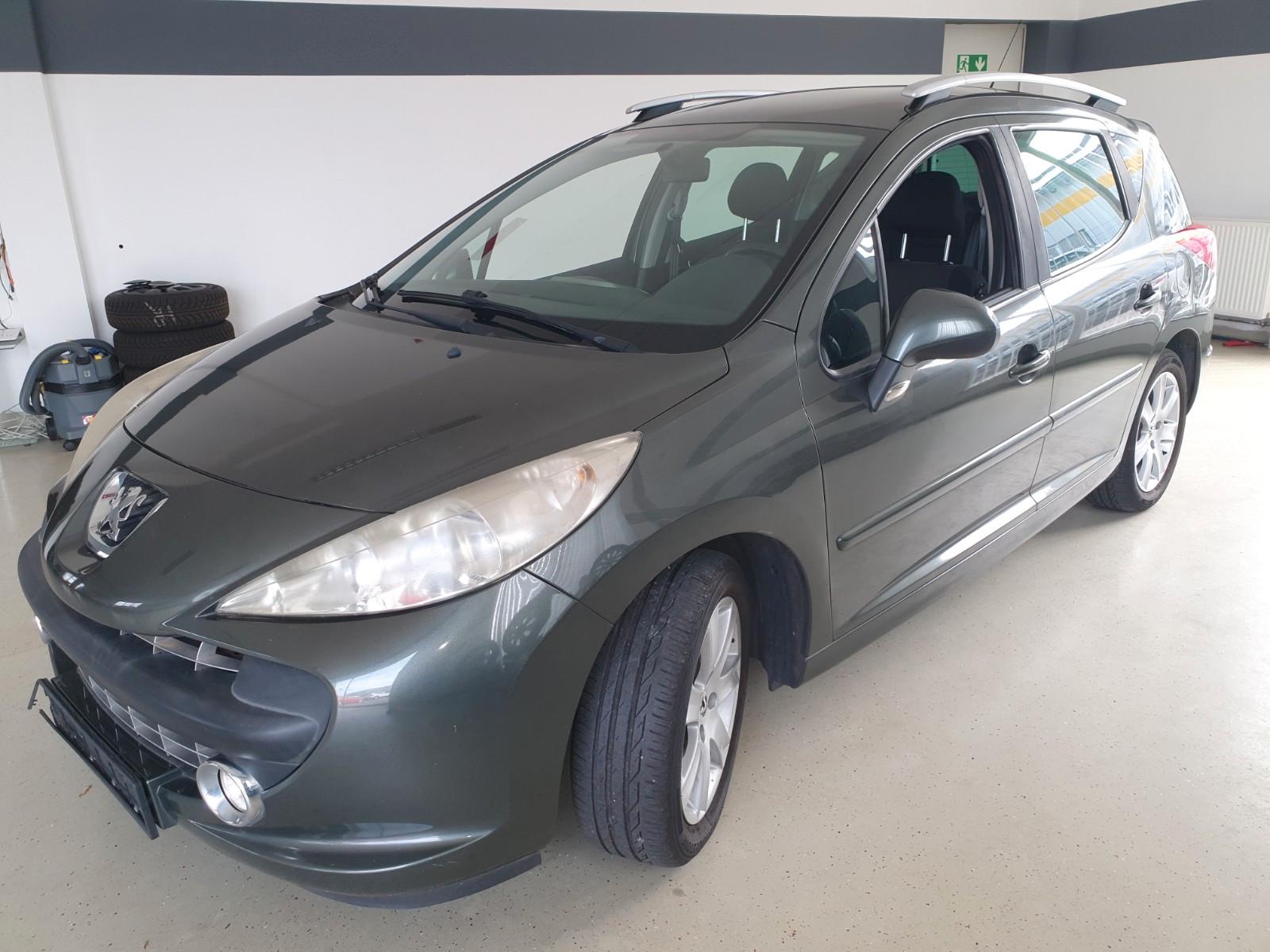 Peugeot 207 2009 — rear view