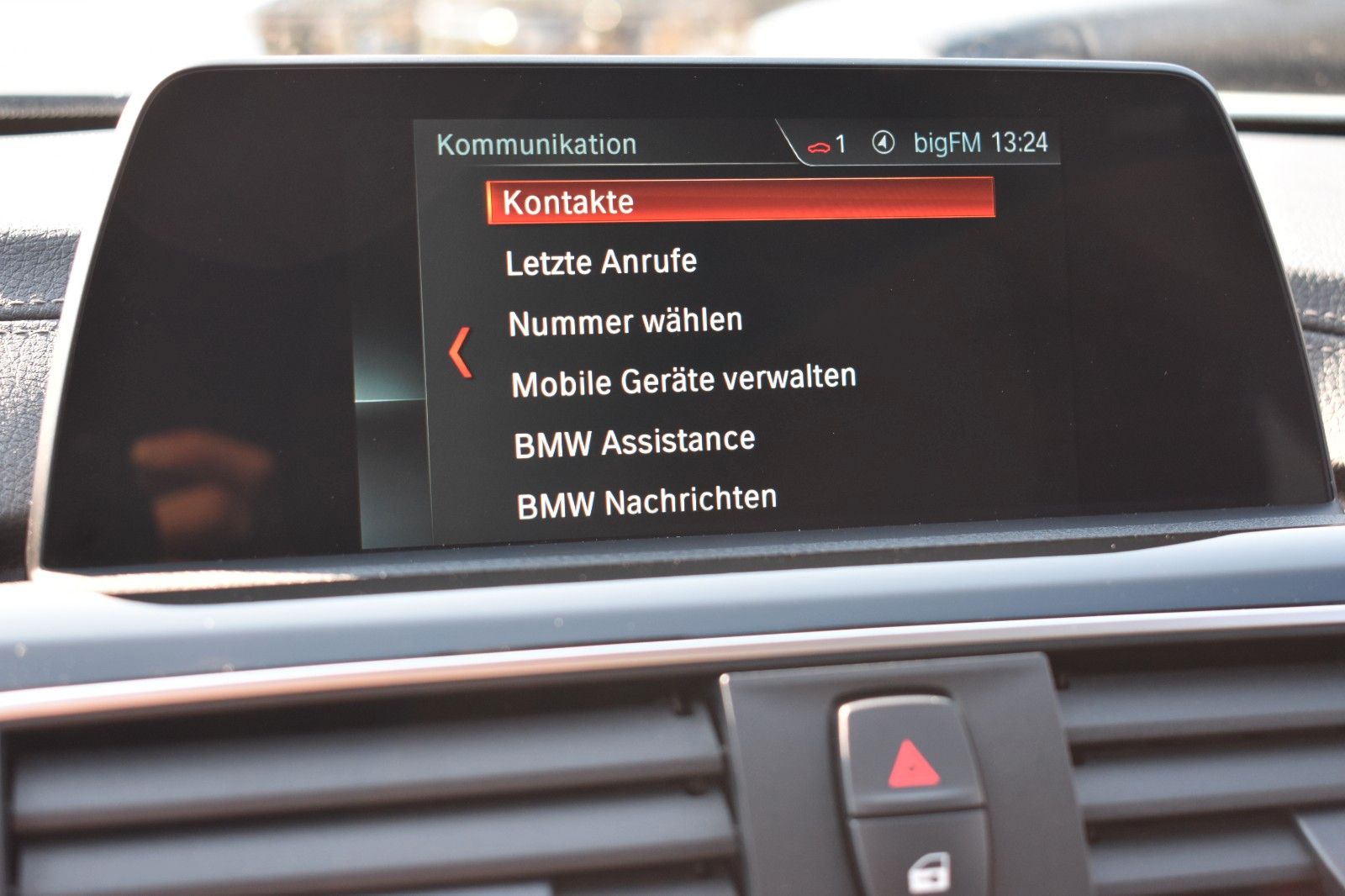 Fahrzeugabbildung BMW 320 d Touring Sport Line Automatik AHK