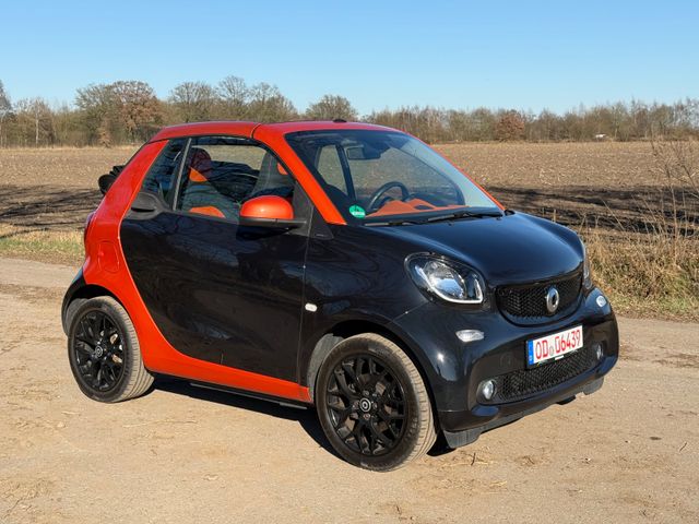 Smart ForTwo Cabrio  66 kW NAVI KAMERA