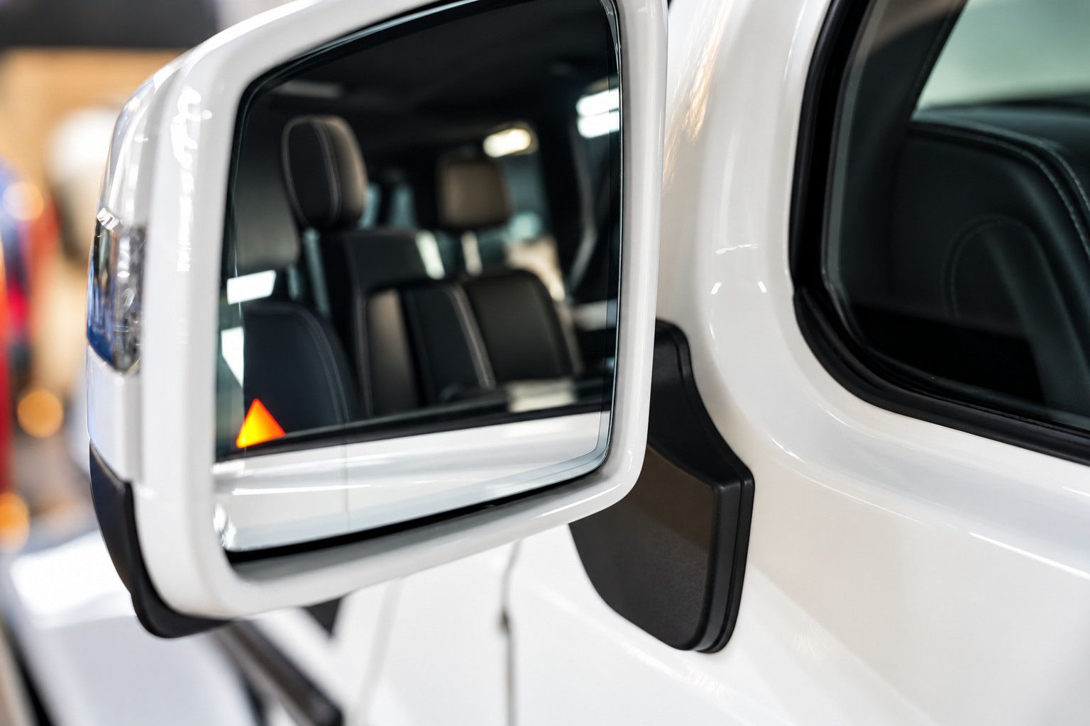 Fahrzeugabbildung Mercedes-Benz G 350 d*AMG*S-Dach*HarmanKardon*Memory*Sitzklima