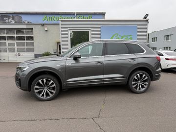 Volkswagen Touareg R-Line 4Motion+AHK+AWS+StHz+HUD+MEM+LED+