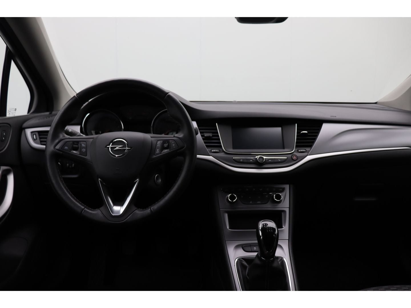 Fahrzeugabbildung Opel Astra K Sports Tourer Edition Start Stop LED SHZ