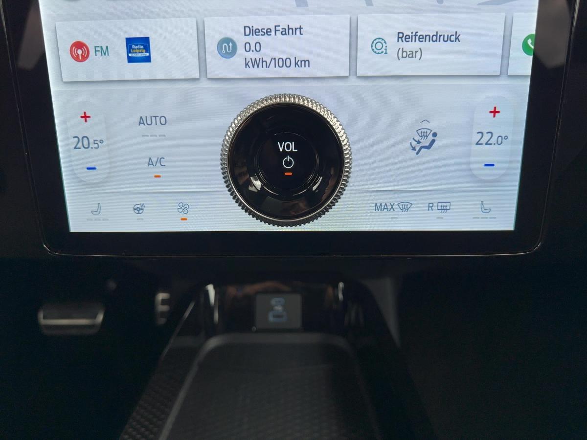 Ford MUSTANG MACH-E Premium AWD+360°+Glasdach+LED