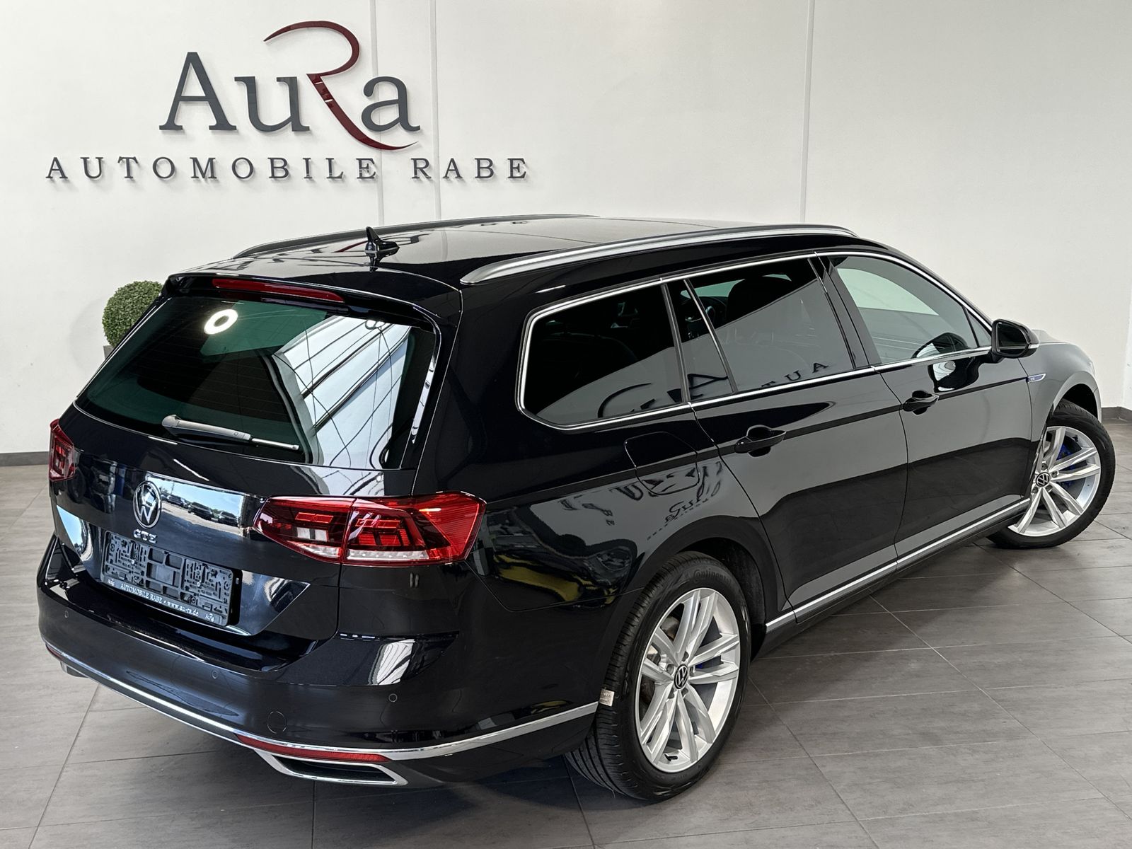 Fahrzeugabbildung Volkswagen Passat Variant 1.4 TSI DSG GTE NAV+LED+PANO+KAM