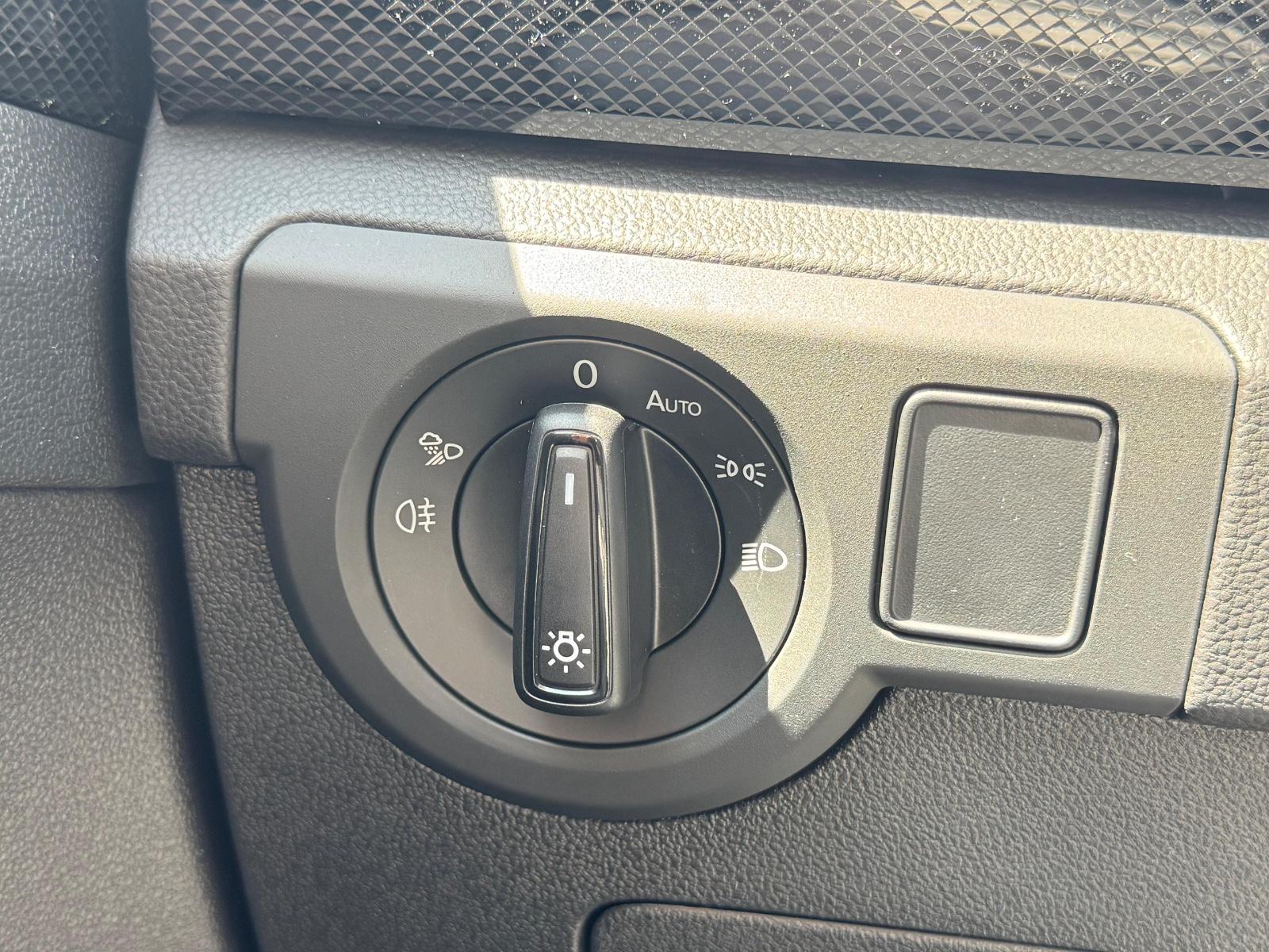 Volkswagen T-Cross 1.0 TSI 85 kW Life Matrix-LED AHK, миниатюра 17