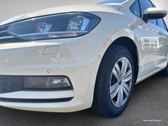 VW Touran 2.0 TDI Trendline DSG Taxi Kindersitz 7-S VW Touran 2.0 TDI Trendline DSG Taxi Kindersitz 7-S