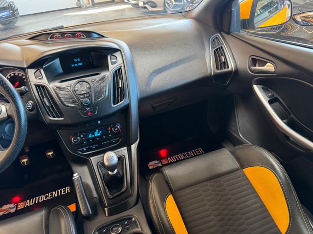 MYAUTOCENTER – Gebraucht- und Jahreswagen mit Werkstattservice in Pfaffenhofen Ford Focus *RECARO*SPORT*SitzHZ*2-ZONEN*TÜV 0127*
