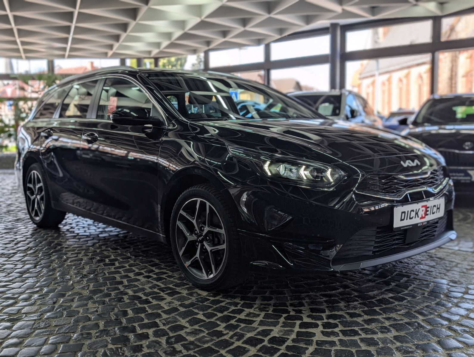 Fahrzeugabbildung Kia cee'd / Ceed SW 1.5 Spirit SCC JBL KAM 7J Garant