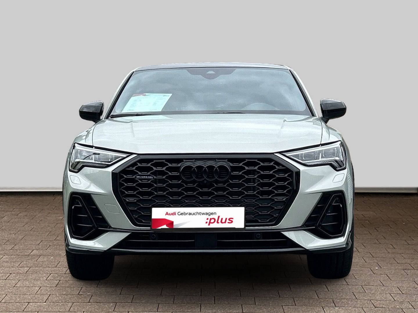 Audi Q3 Sportback 40 2.0 TFSI quattro S tronic S Line foto 4