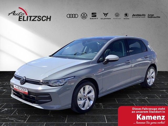 Volkswagen Golf VIII TSI Life Pano AHK ACC
