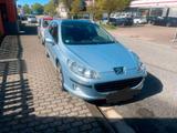 Peugeot 407 - Peugeot e-408