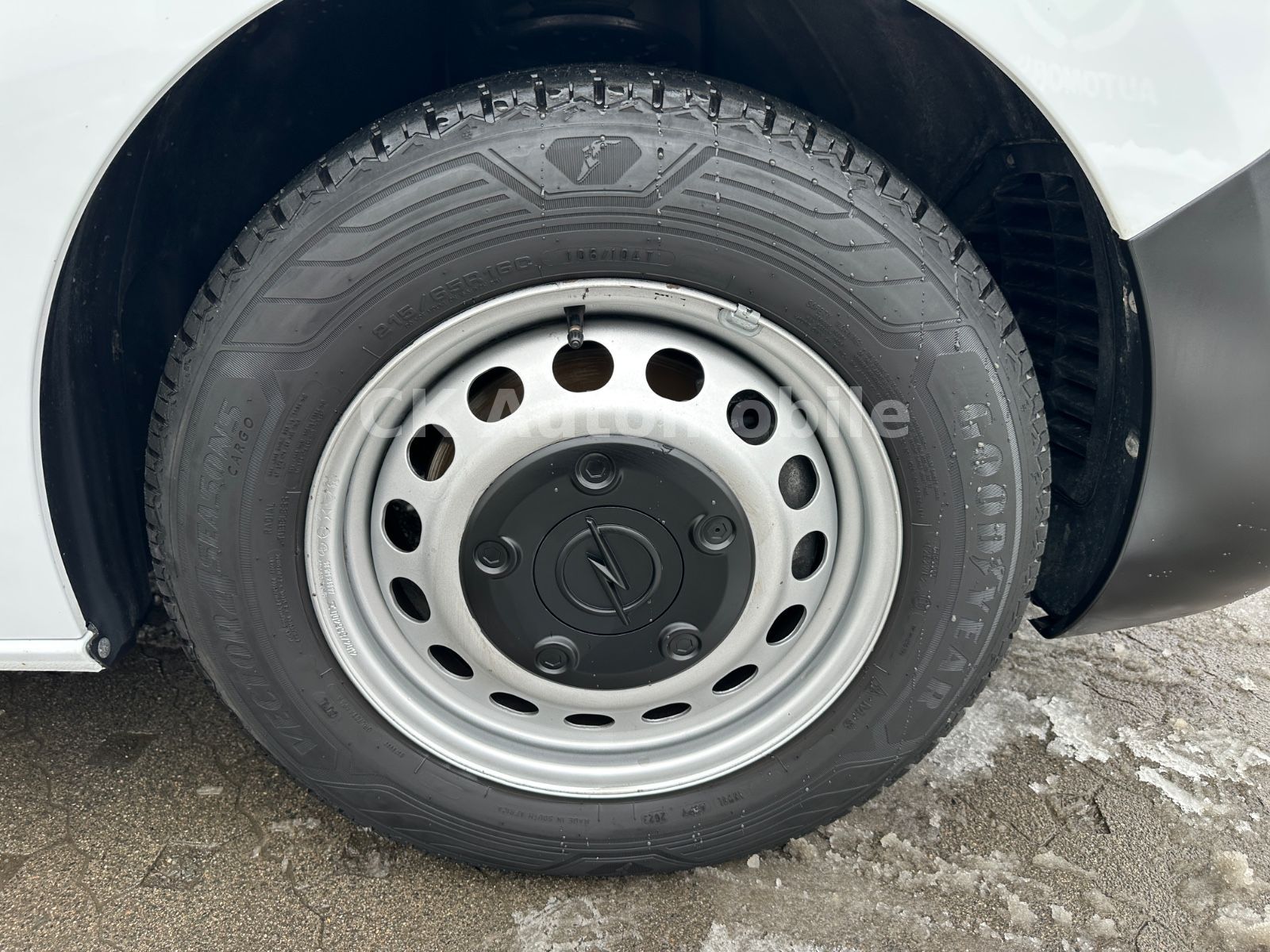 Fahrzeugabbildung Opel Vivaro Kasten 2.0 Diesel EditionL3/Klima/PDC/Kam