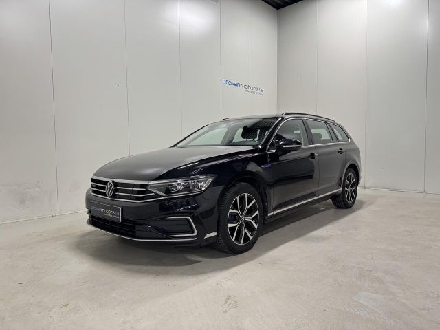 VW Passat Variant 1.4 GTE Hybrid - Apple CarPlay - 