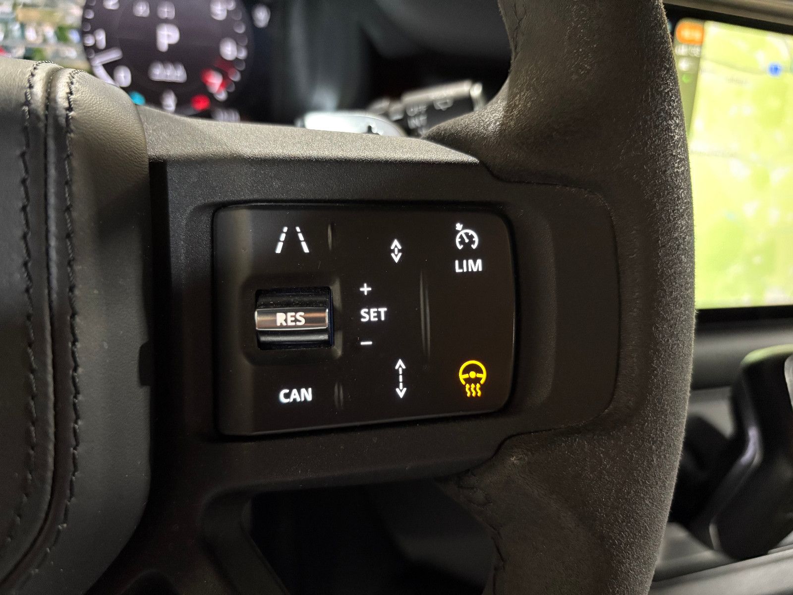 Fahrzeugabbildung Land Rover Defender 110 V8/PANO/ACC/HEAD-UP/360°/APPLE/AMBI