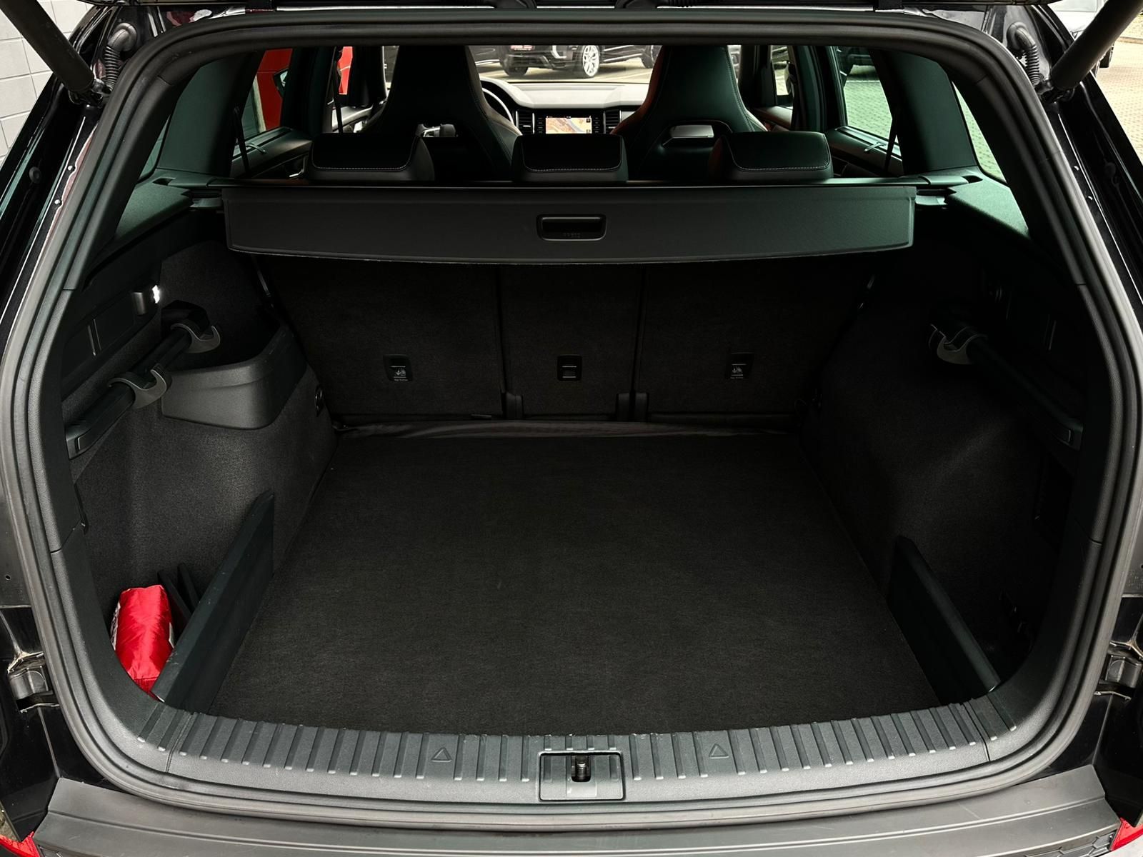 SKODA Kodiaq 2.0TSI SPORTLINE 4x4* LED#4xSHZ#FH#KEYLES - Image 7