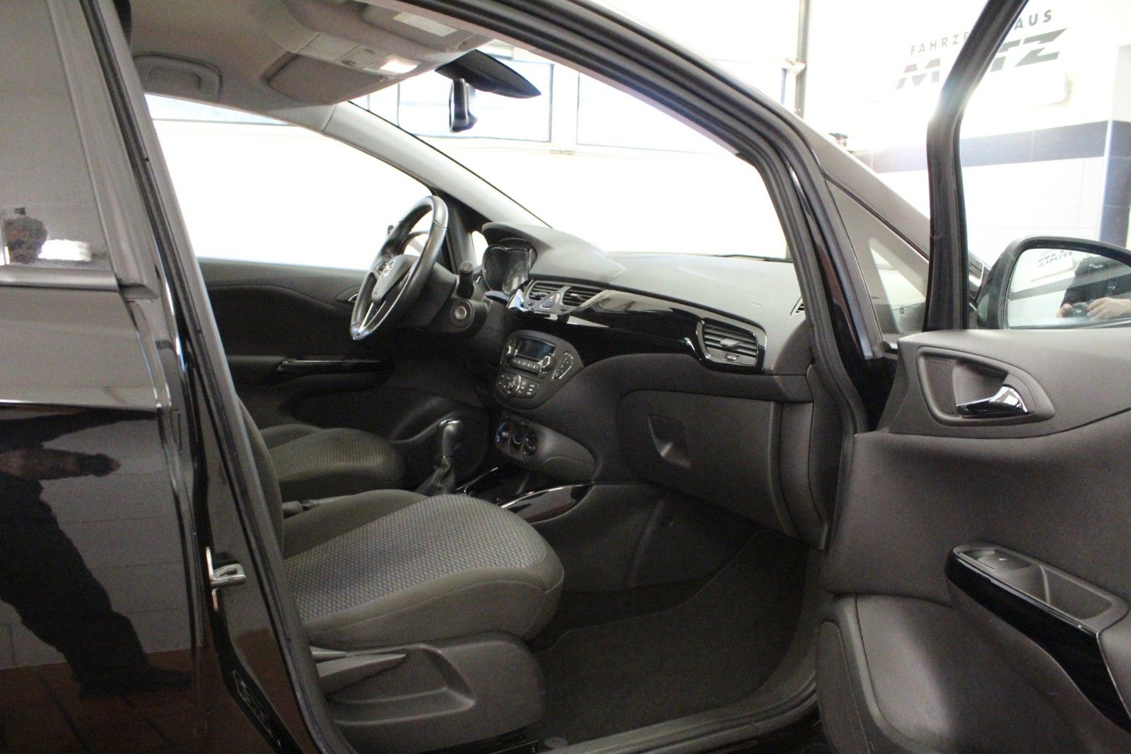 Fahrzeugabbildung Opel Corsa E 1.4 Active Winterpaket*AHK