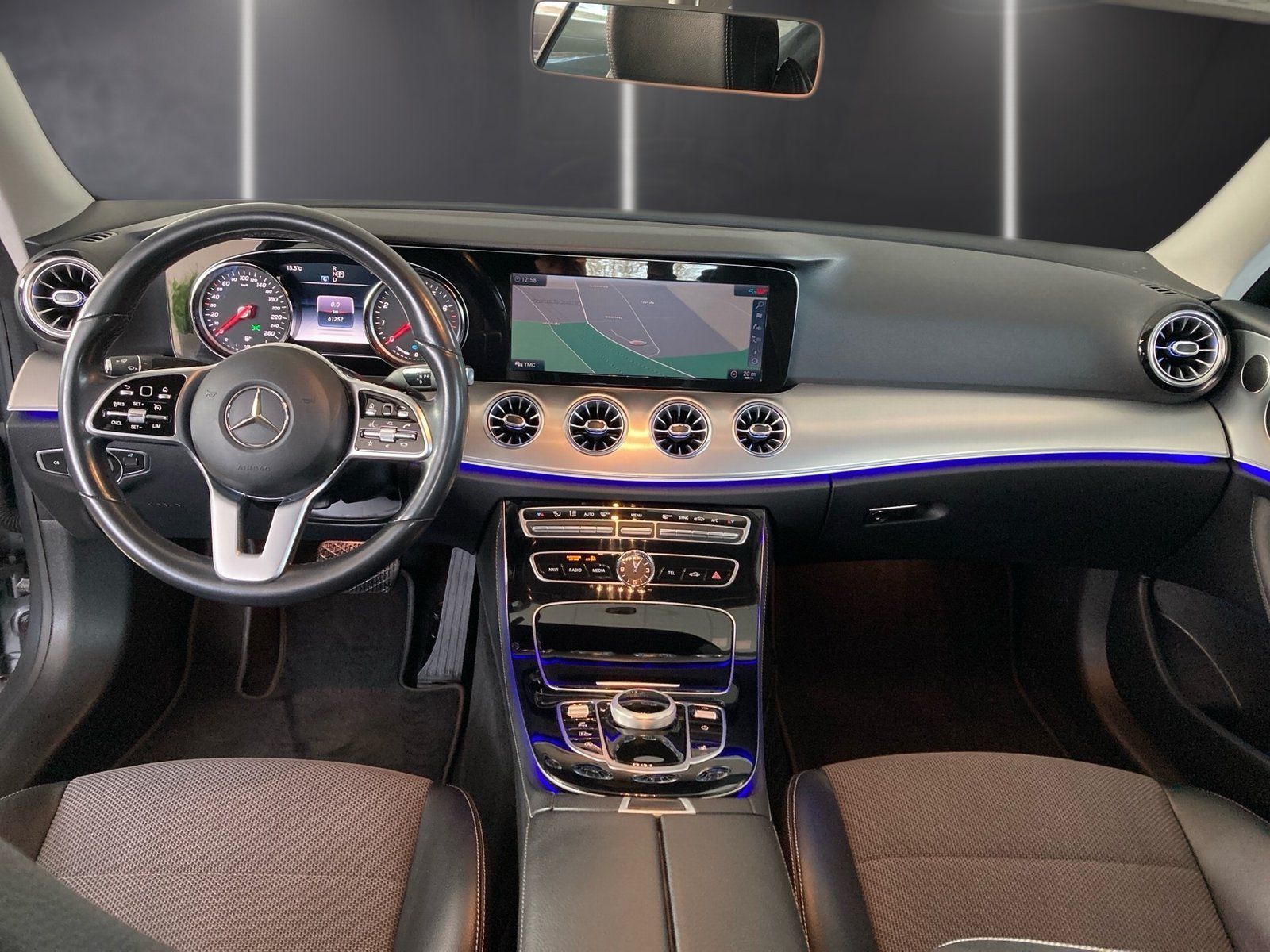 Fahrzeugabbildung Mercedes-Benz E 200 Avantgarde*Totwinkel*Kamera*LED*Park-Pilot