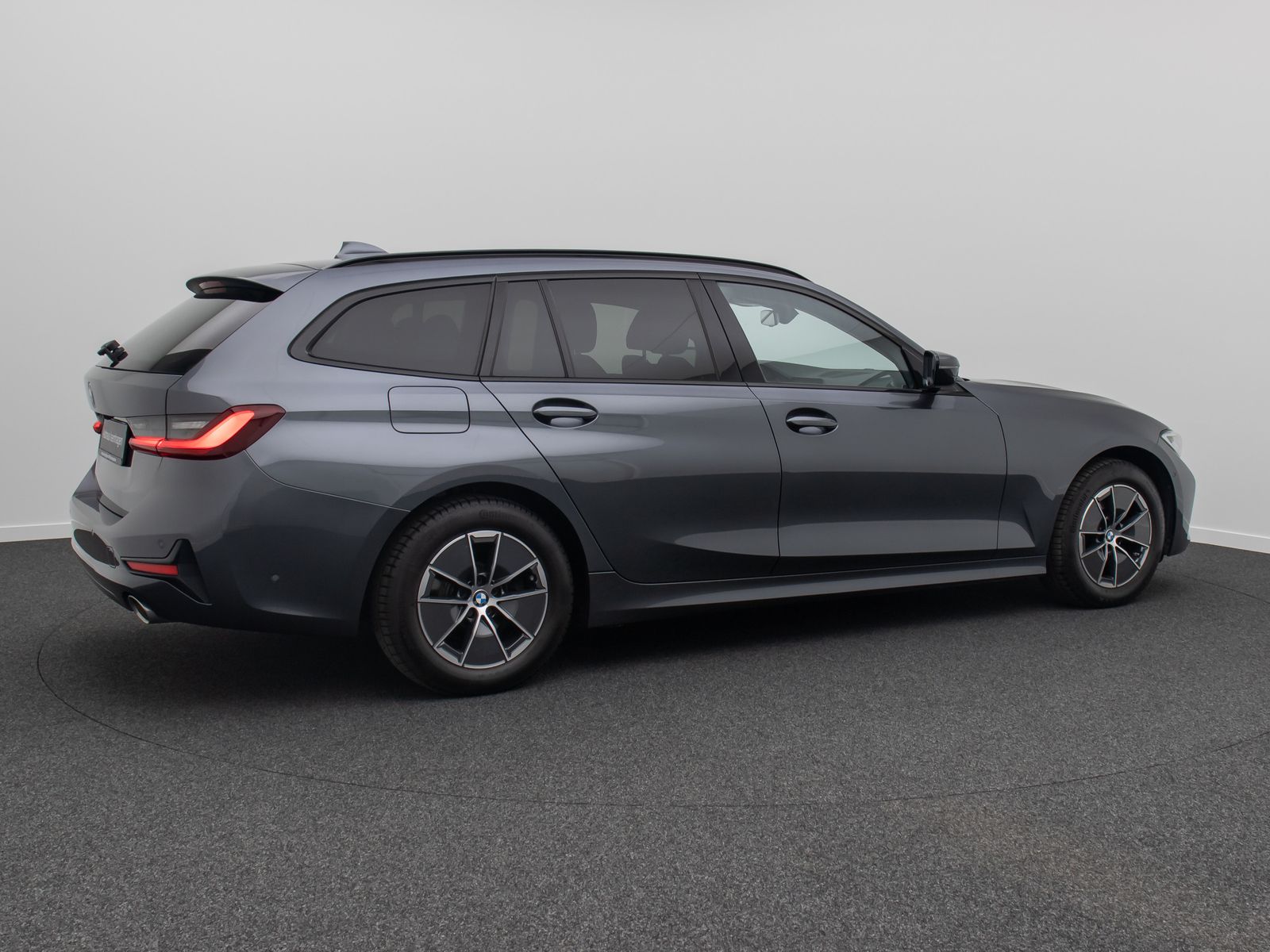 Fahrzeugabbildung BMW 320d Sport Line Kamera DAB Alarm HiFi Komfort