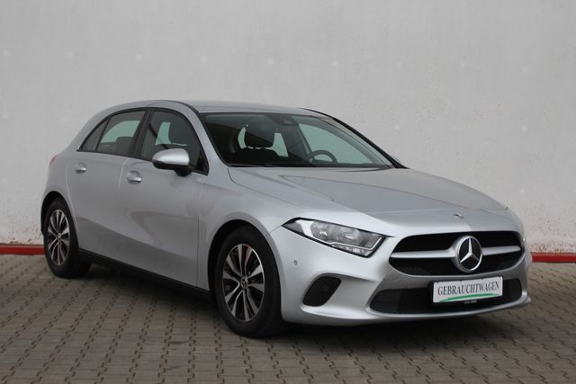 Mercedes-Benz A 180d WideScreen 458 AppleCarPlay 15.025€ NETTO